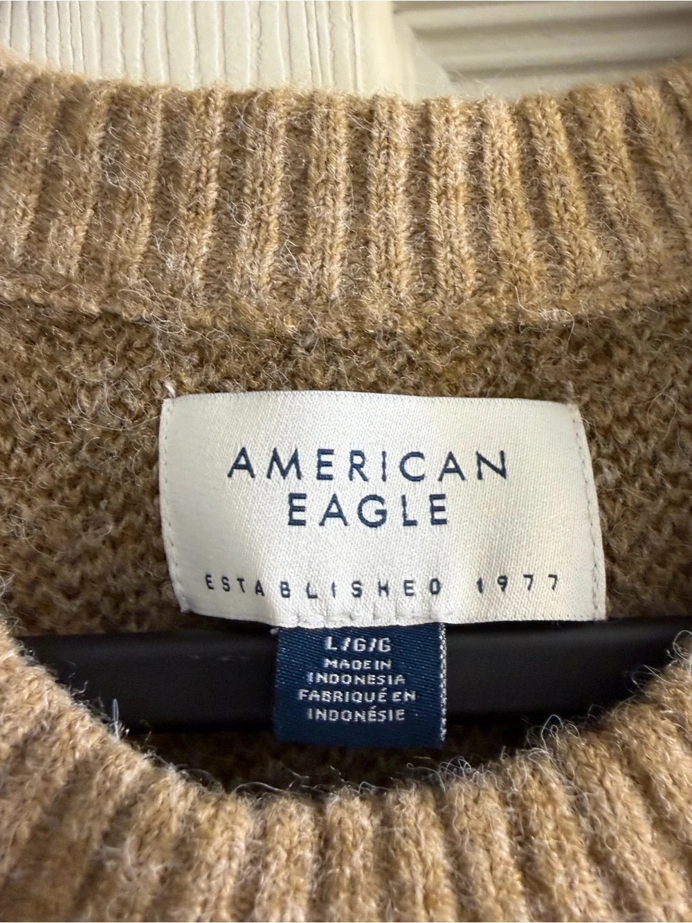 American Eagle Outfitters classic crewneck